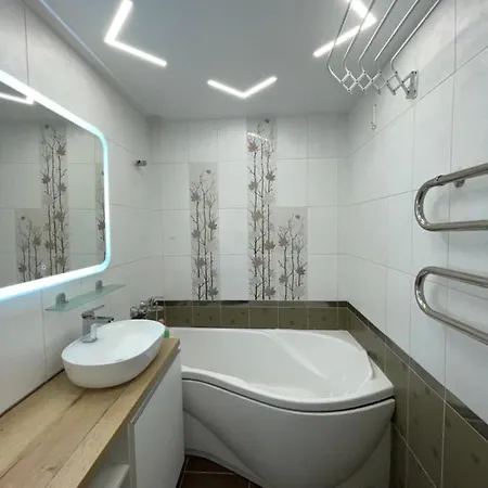 Апартаменты С Балконом Верхний Город Apartament Mińsk