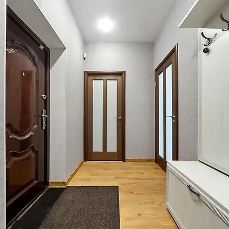 Апартаменты С Балконом Верхний Город Apartament